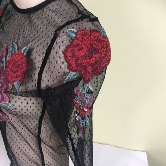 American Eagle AEO Sheer Mesh Flowers Embroidery Rose Stretch Top Shirt Y2K Boho - Picture 6 of 16